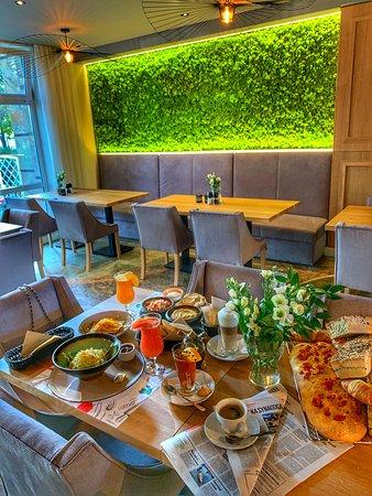 Ristorante Con Giardino